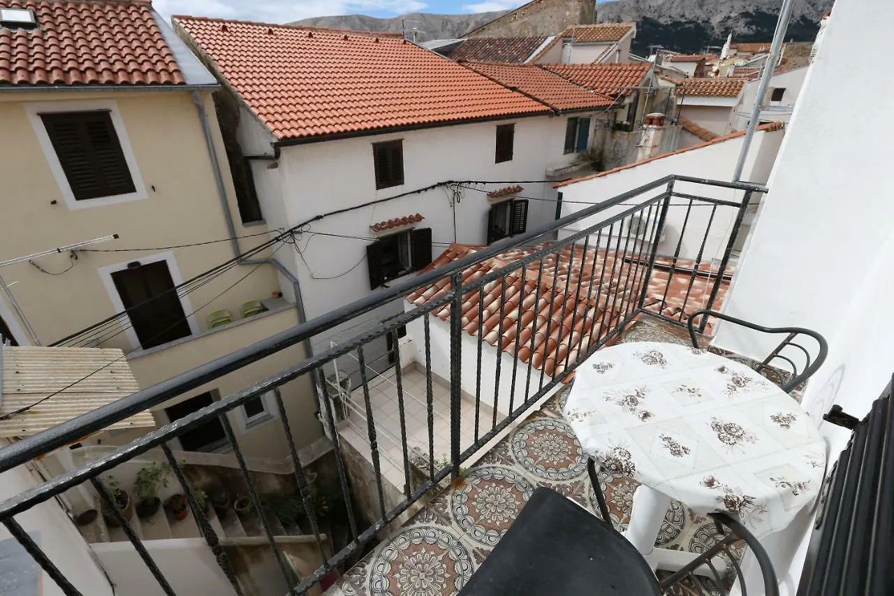 Apartment Dusanka Baška Kroatien