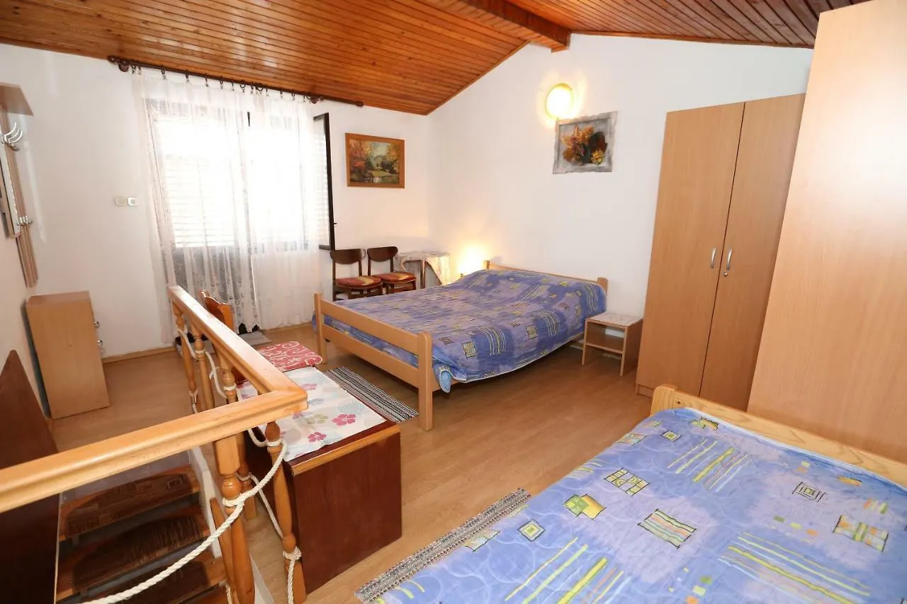 Apartment Dusanka Baska   Baska (Krk)